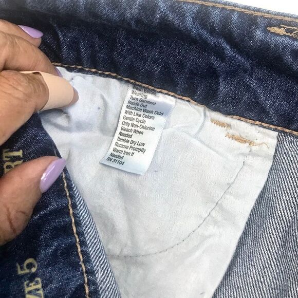 True Craft Mid Rise Festival Jean - Picture 7 of 7